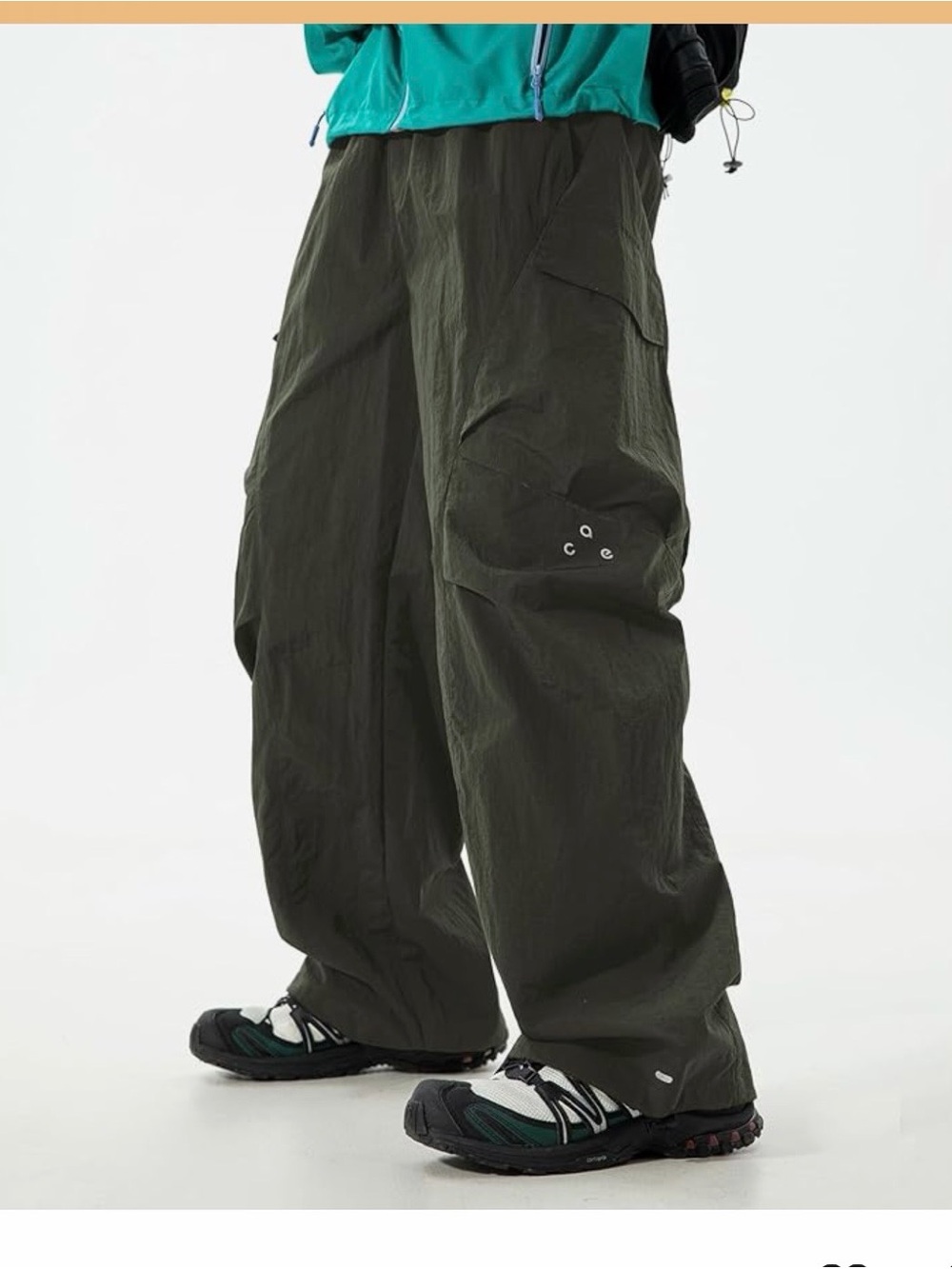 Men’s Relaxed Wide-Leg Cargo Pants in Dark Olive